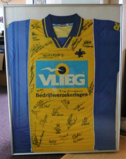 Gesigneerd Shirt AFC'34 Alkmaar - ingelijst